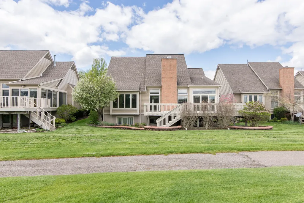 1989 Stonebridge Drive N Pittsfield Charter Township MI 48108