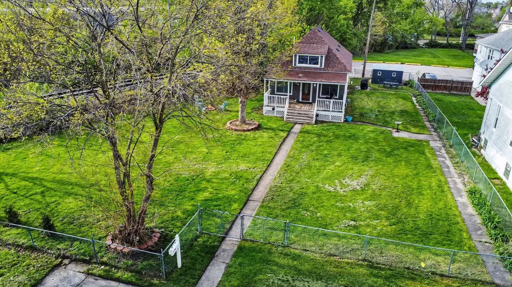 826 Orange Street Wyandotte City MI 48192