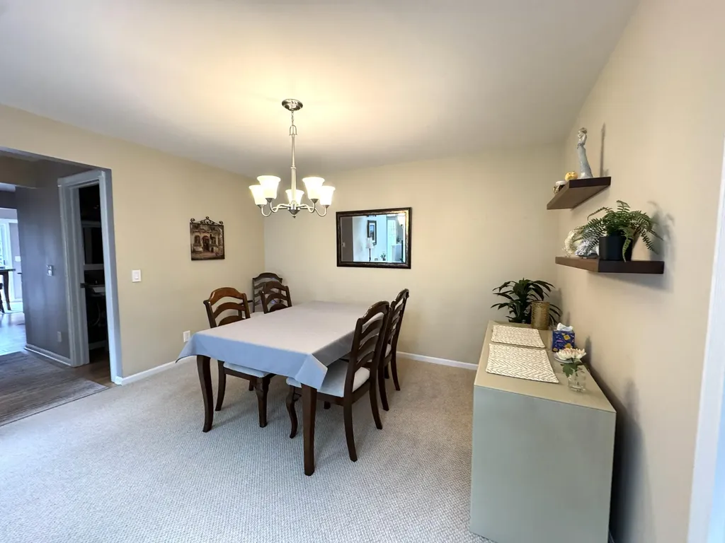33377 Norfolk Street Livonia City MI 48152
