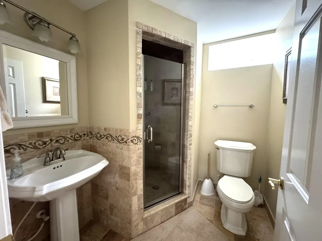 33377 Norfolk Street Livonia City MI 48152