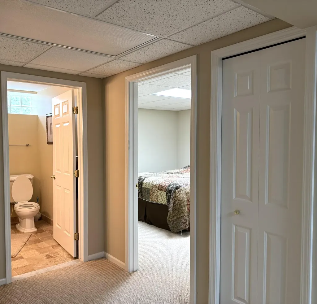 33377 Norfolk Street Livonia City MI 48152