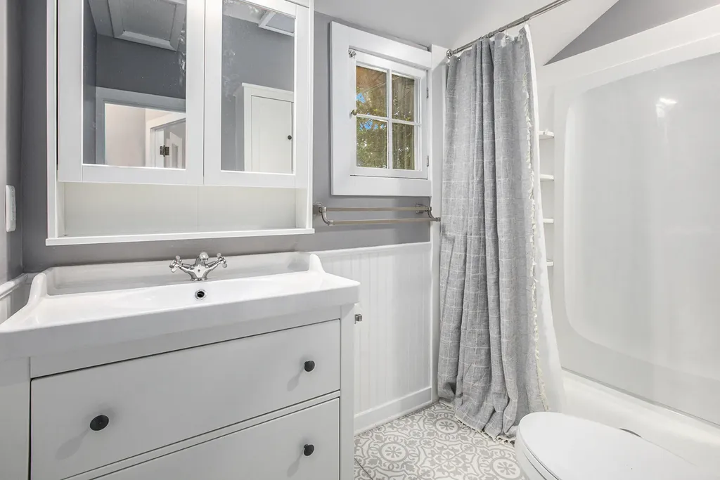 1308 Traver Road Ann Arbor City MI 48105
