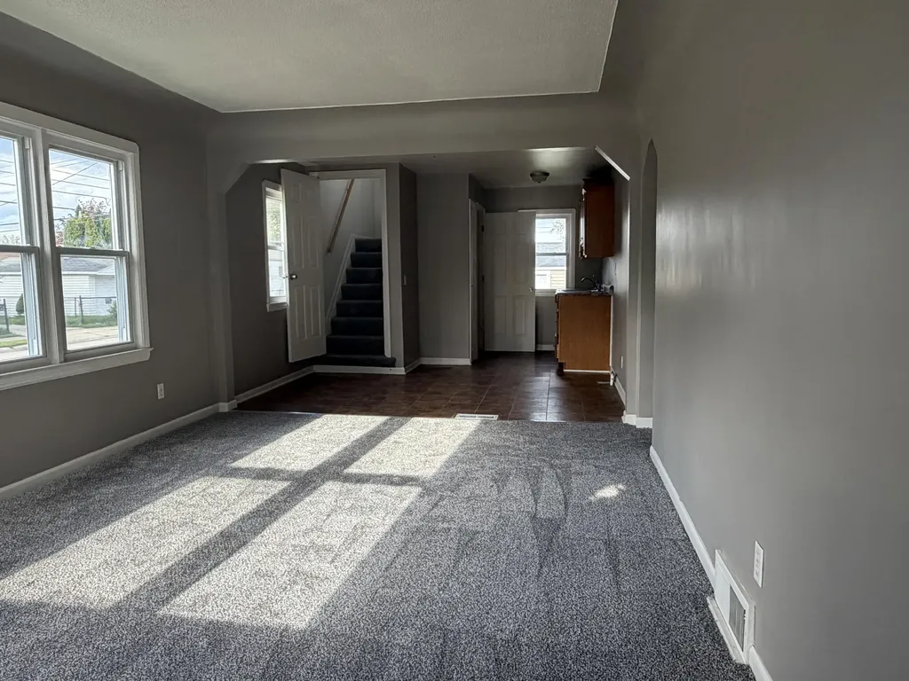 22864 Piper Avenue Eastpointe City MI 48021