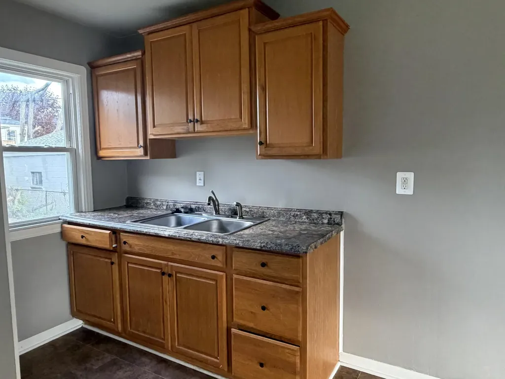 22864 Piper Avenue Eastpointe City MI 48021