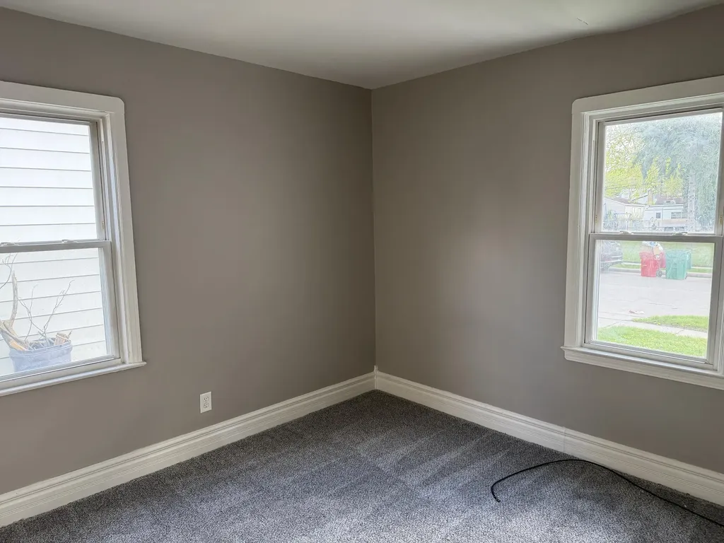 22864 Piper Avenue Eastpointe City MI 48021
