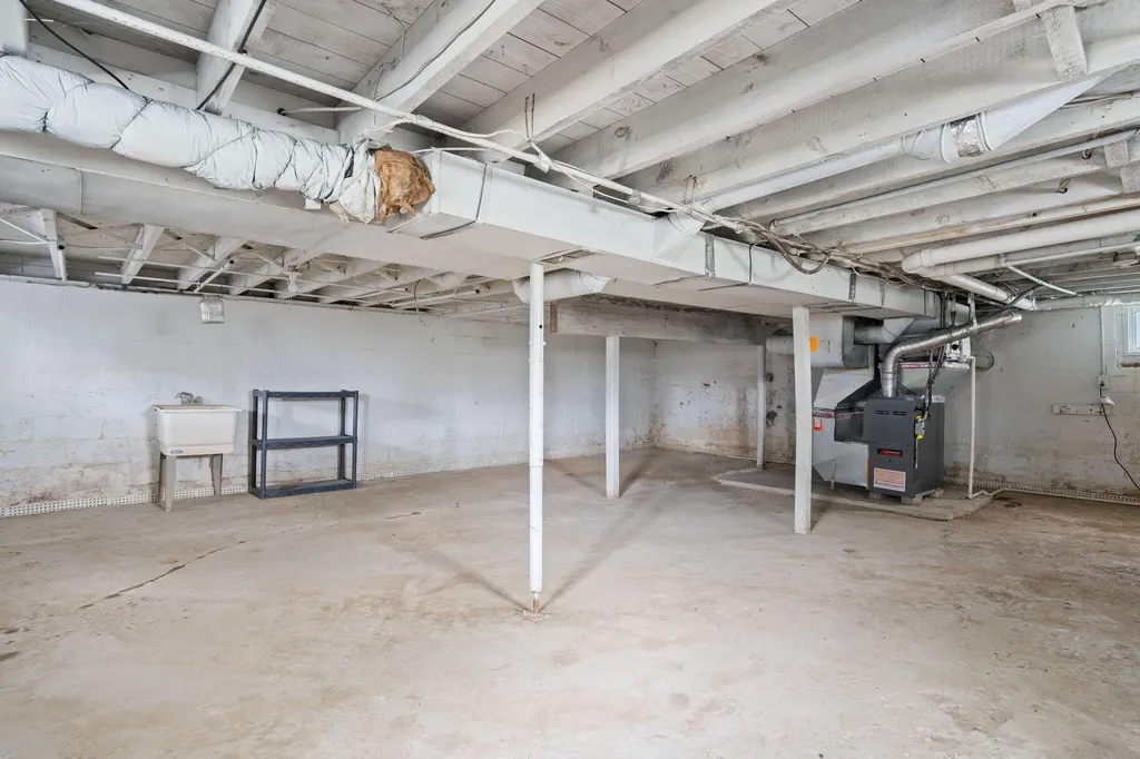8659 N Canton Center Road Canton Charter Township MI 48187