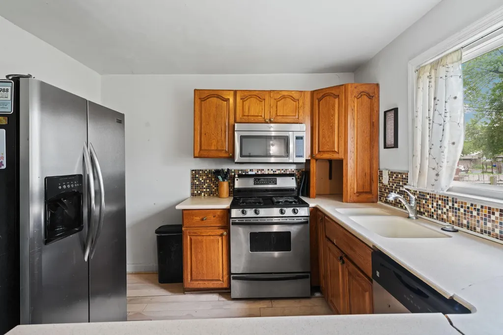 8659 N Canton Center Road Canton Charter Township MI 48187