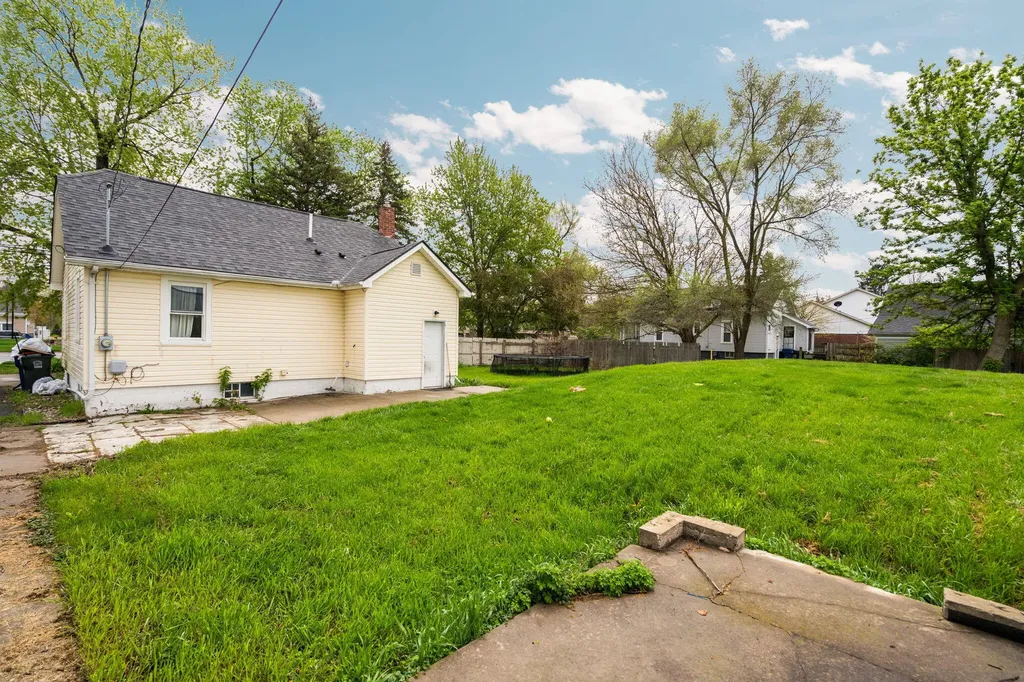 8659 N Canton Center Road Canton Charter Township MI 48187