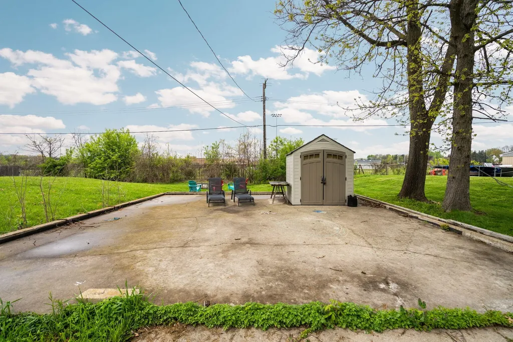 8659 N Canton Center Road Canton Charter Township MI 48187
