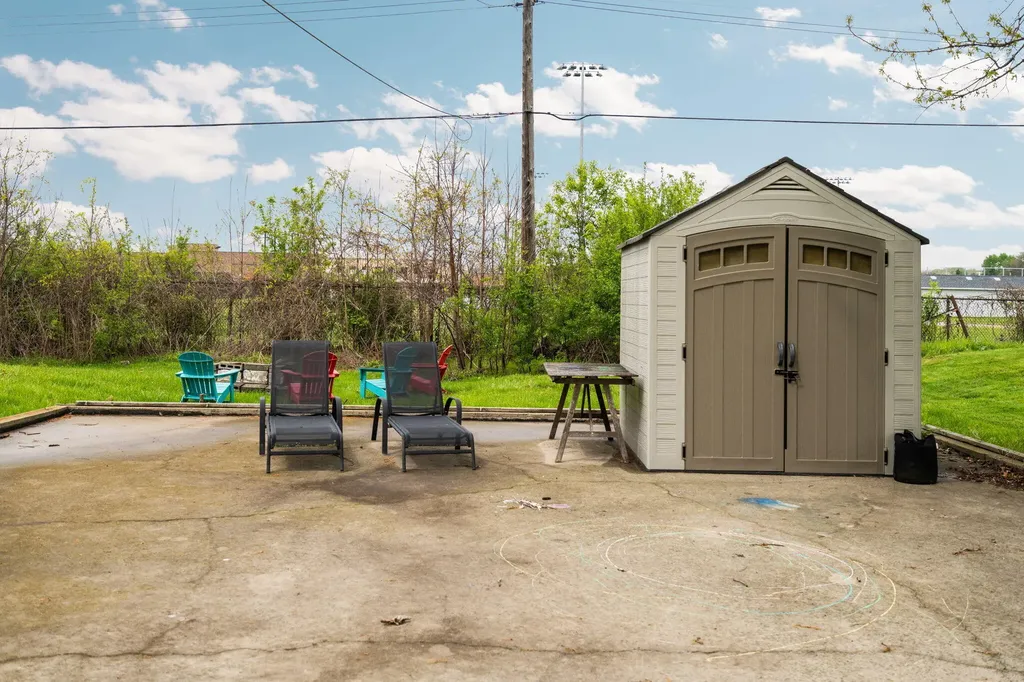 8659 N Canton Center Road Canton Charter Township MI 48187