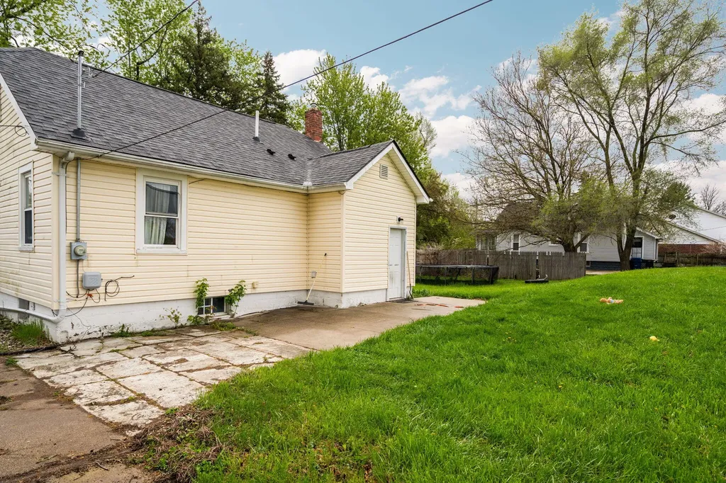 8659 N Canton Center Road Canton Charter Township MI 48187