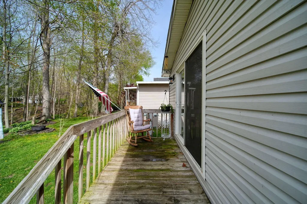 953 Savannah River Drive Adrian City MI 49221
