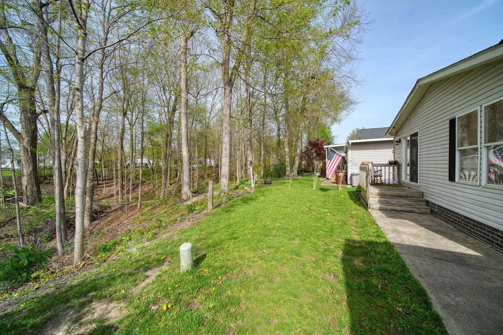 953 Savannah River Drive Adrian City MI 49221