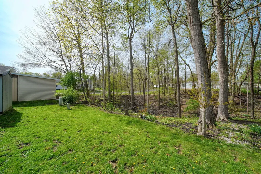 953 Savannah River Drive Adrian City MI 49221