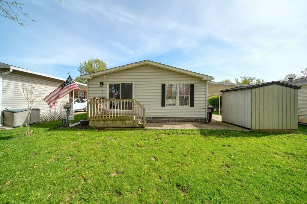 953 Savannah River Drive Adrian City MI 49221