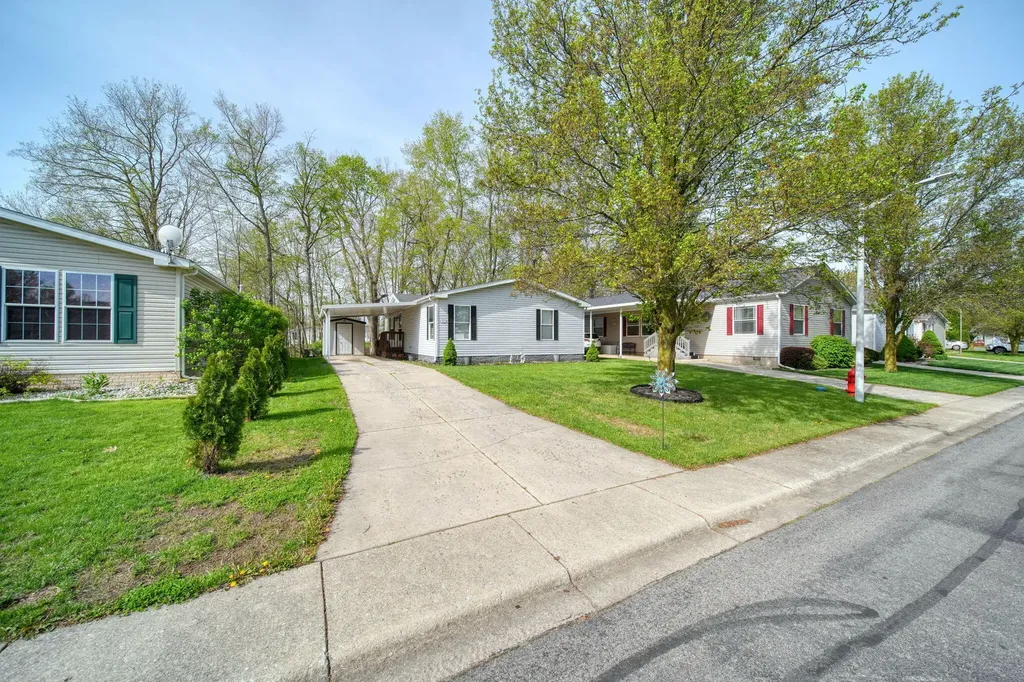 953 Savannah River Drive Adrian City MI 49221