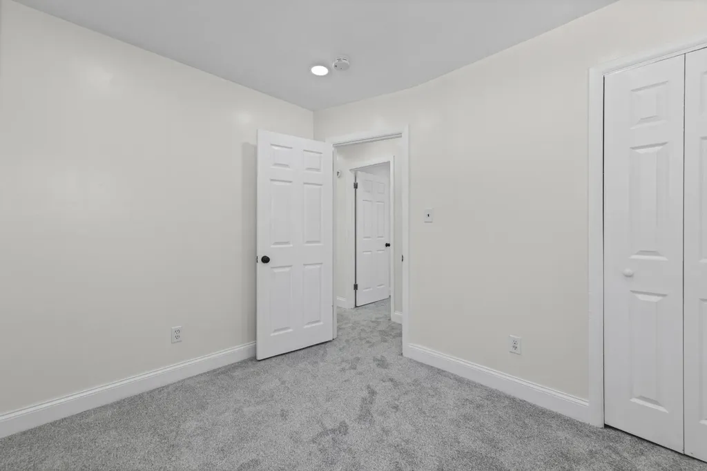 6180 Cordell Street Romulus City MI 48174