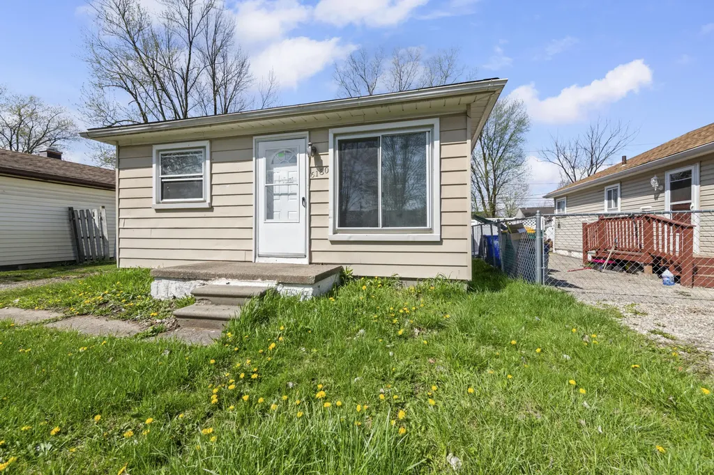 6180 Cordell Street Romulus City MI 48174