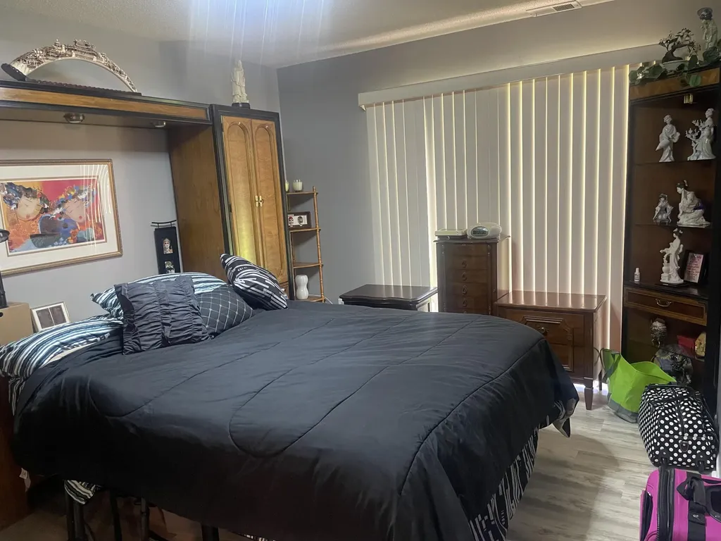 35815 Hunter Avenue Westland City MI 48185