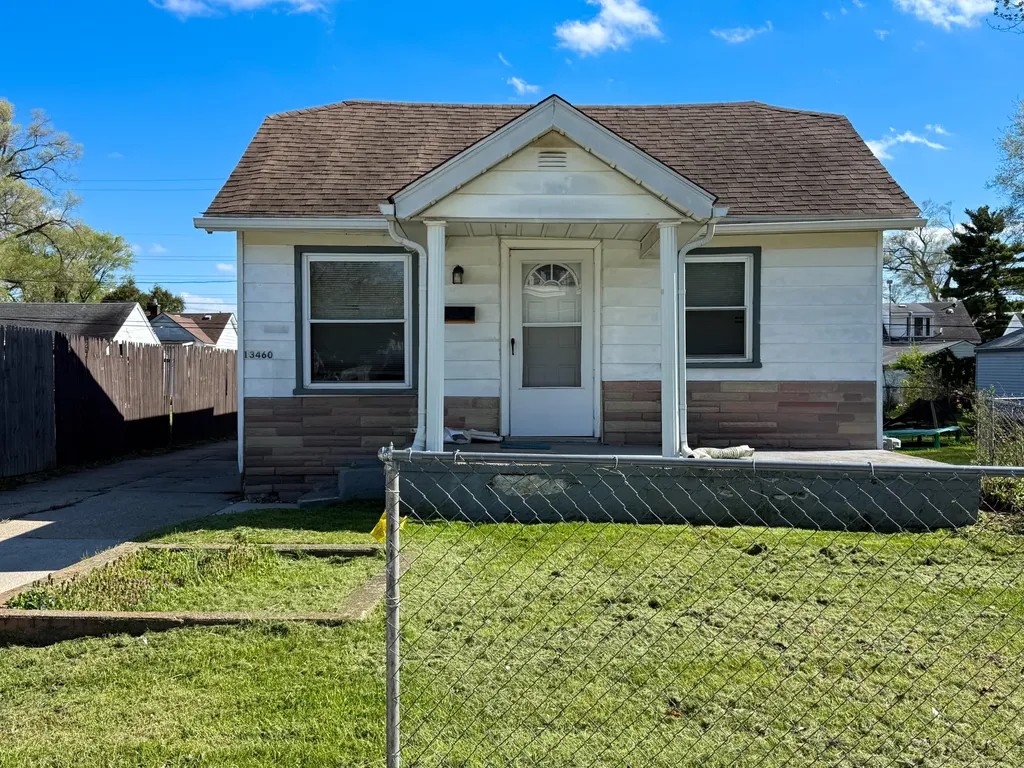 13460 Georgiana Avenue Warren City MI 48089
