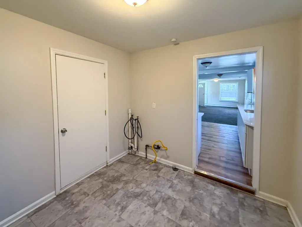 13460 Georgiana Avenue Warren City MI 48089