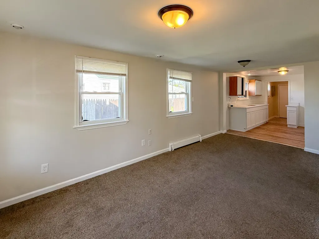 13460 Georgiana Avenue Warren City MI 48089