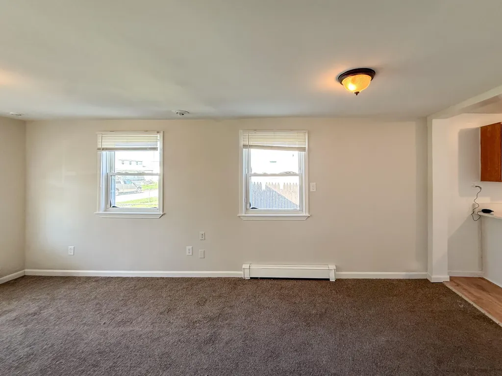 13460 Georgiana Avenue Warren City MI 48089