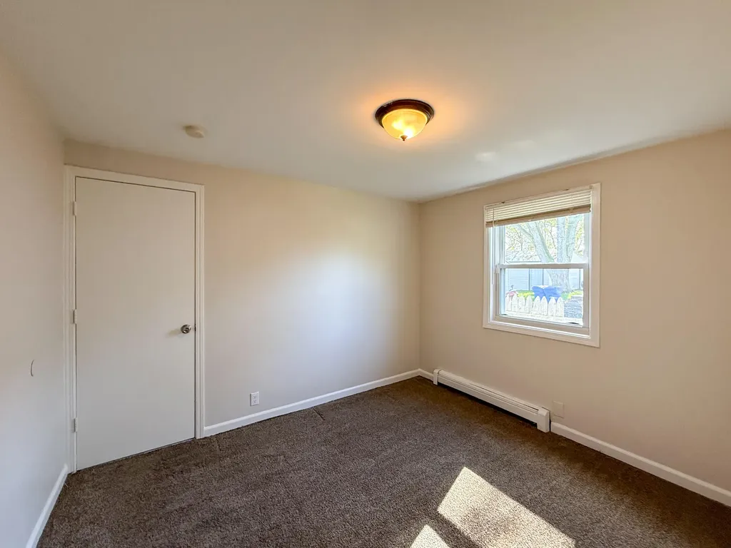 13460 Georgiana Avenue Warren City MI 48089
