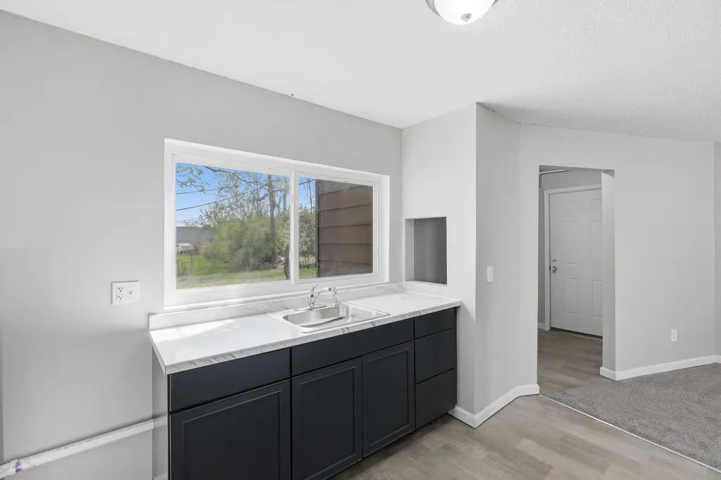 29177 Rosewood Street Inkster City MI 48141