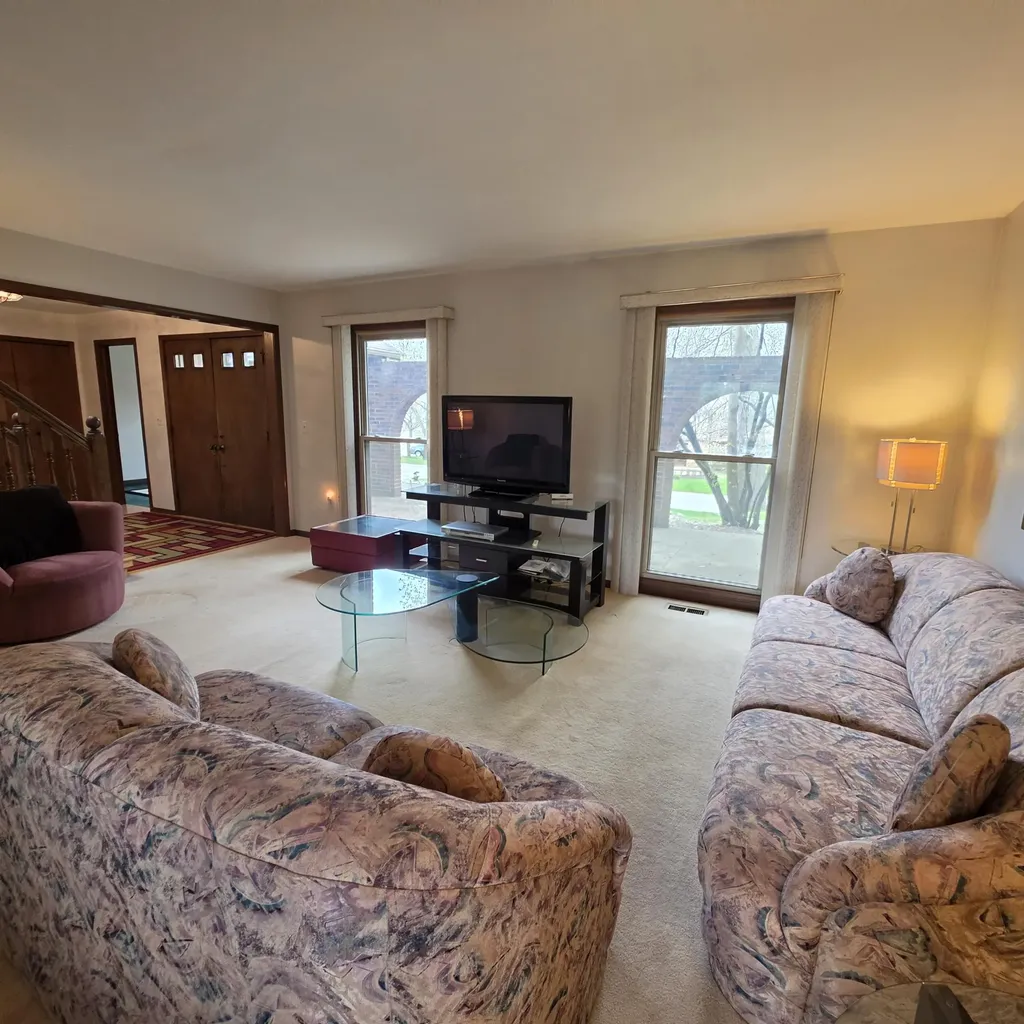 30129 Deer Run Farmington Hills City MI 48331