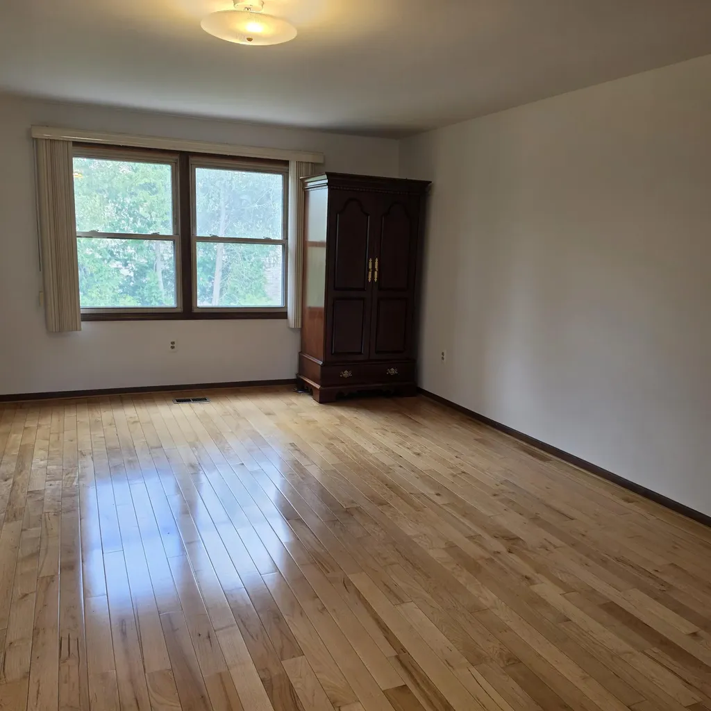 30129 Deer Run Farmington Hills City MI 48331