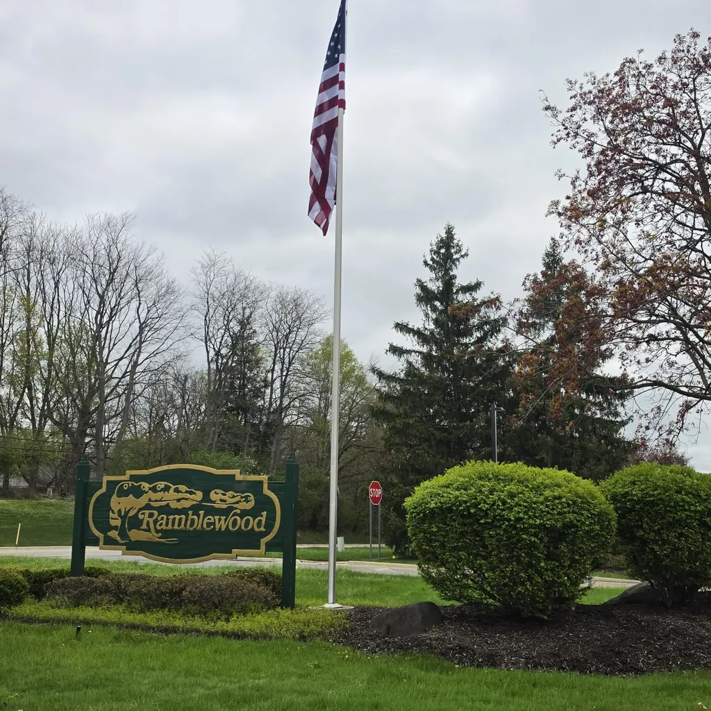 30129 Deer Run Farmington Hills City MI 48331