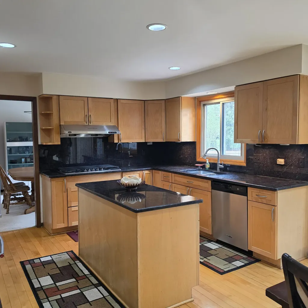 30129 Deer Run Farmington Hills City MI 48331