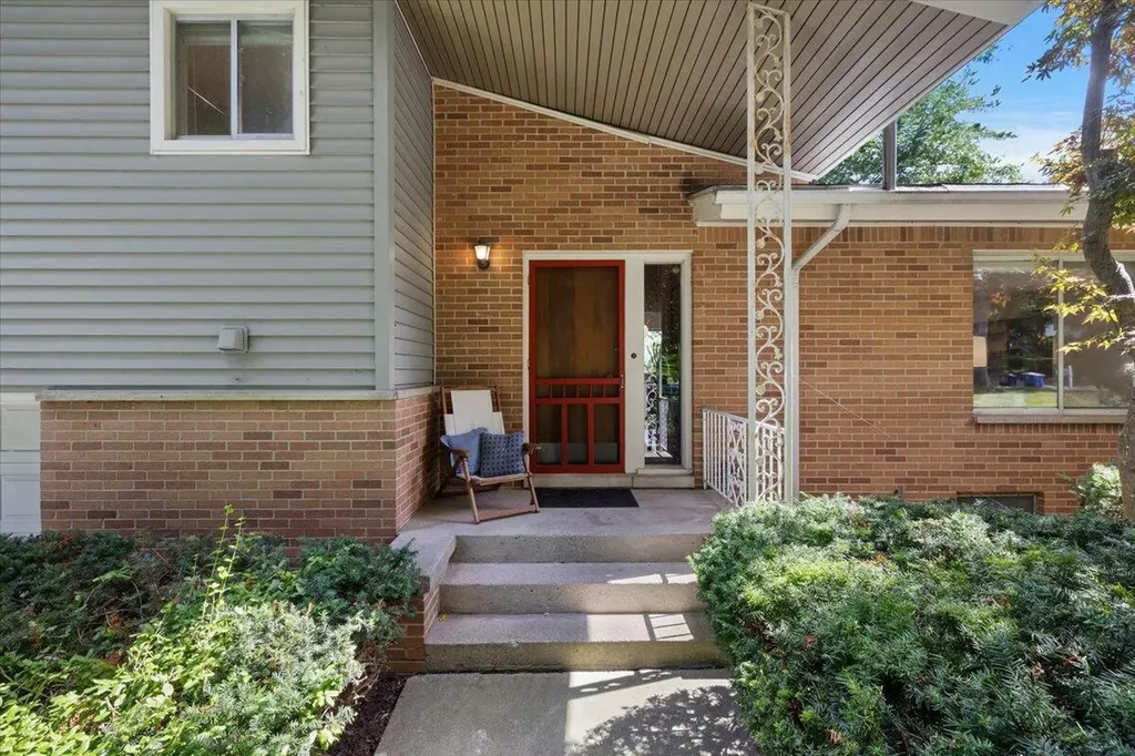 2511 Londonderry Road Ann Arbor City MI 48104