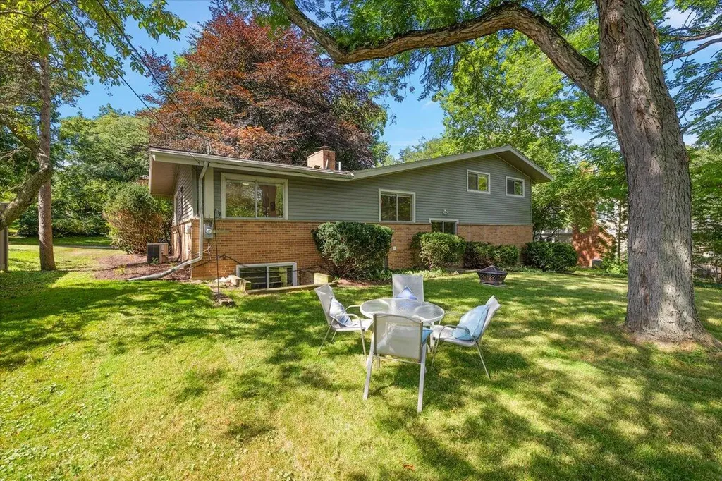 2511 Londonderry Road Ann Arbor City MI 48104