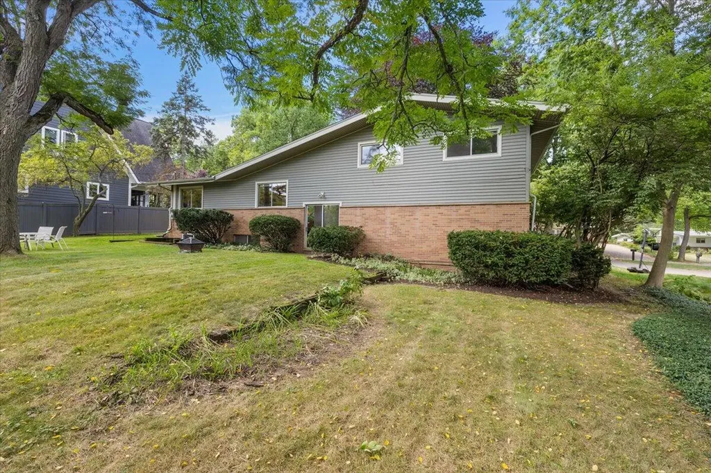 2511 Londonderry Road Ann Arbor City MI 48104