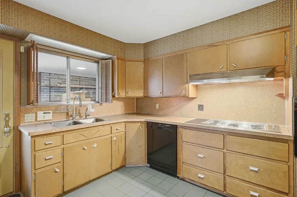 509 Mills Road Saline City MI 48176