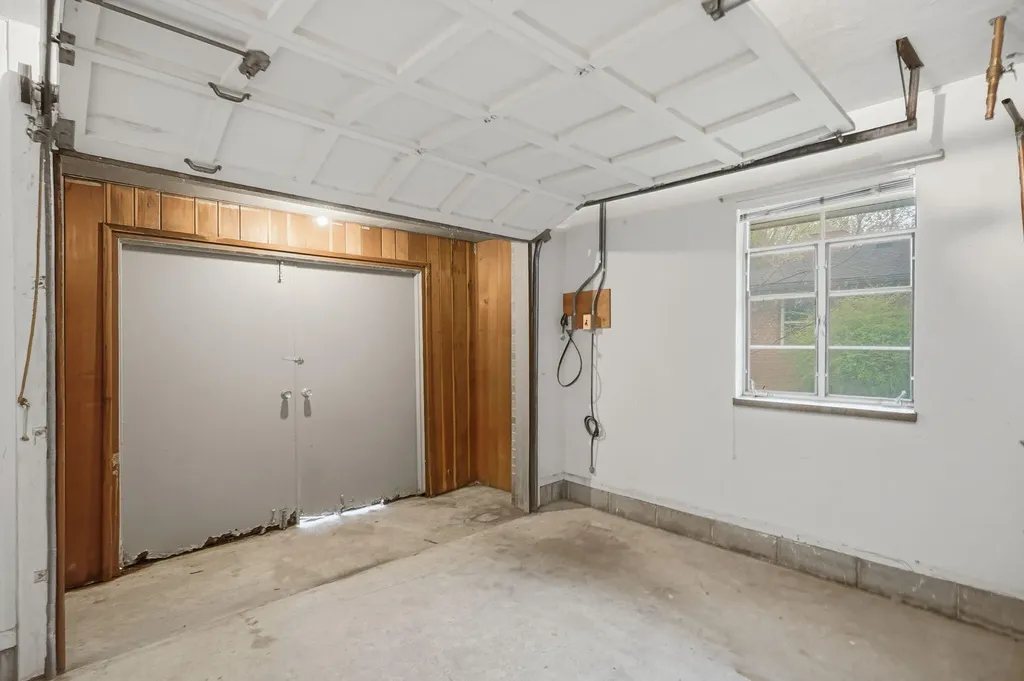 509 Mills Road Saline City MI 48176