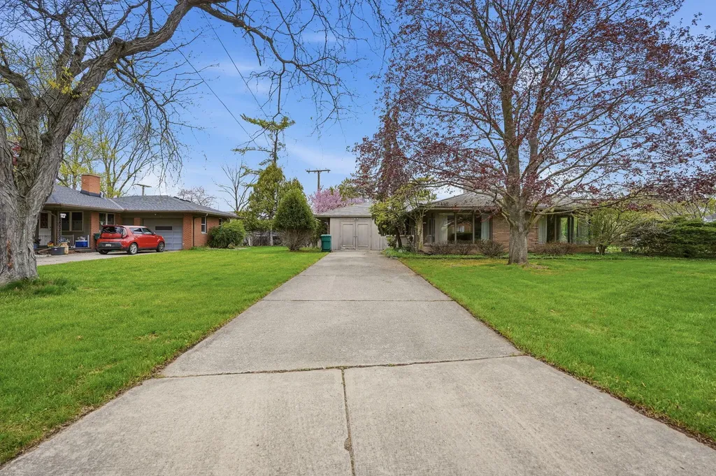 509 Mills Road Saline City MI 48176