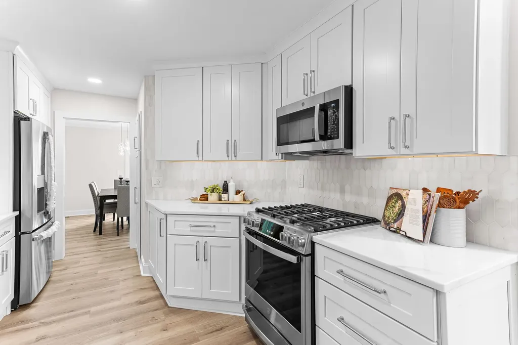 4291 Foxpointe Drive West Bloomfield Charter Township MI 48323