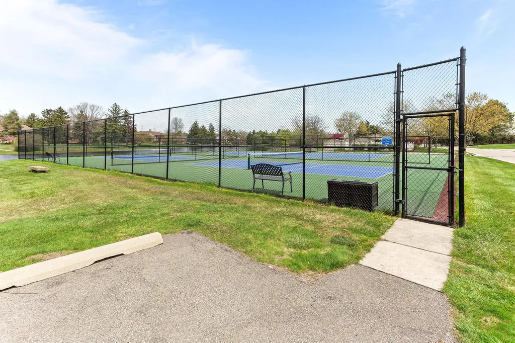4291 Foxpointe Drive West Bloomfield Charter Township MI 48323
