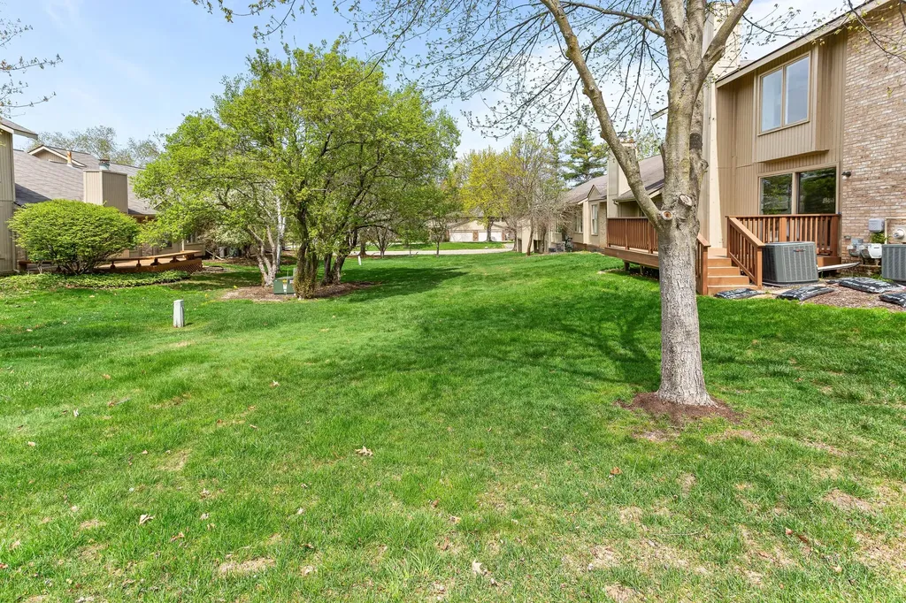 4291 Foxpointe Drive West Bloomfield Charter Township MI 48323