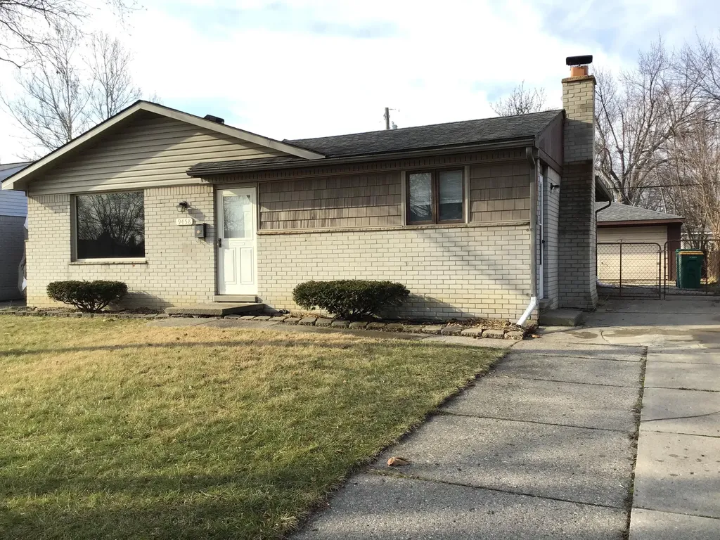 9458 Chamberlain Street Romulus City MI 48174