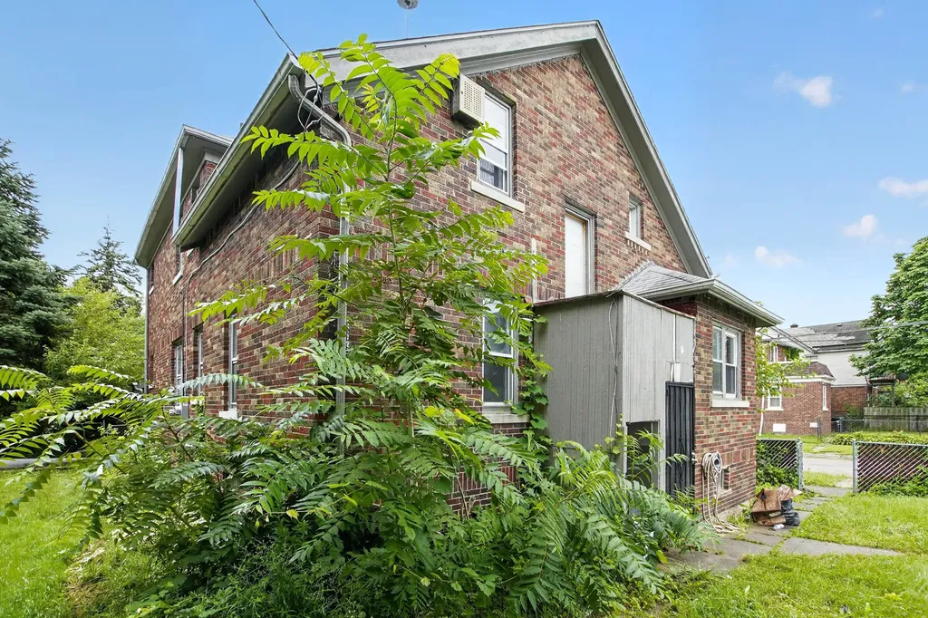 17303 Runyon Street Detroit City MI 48234