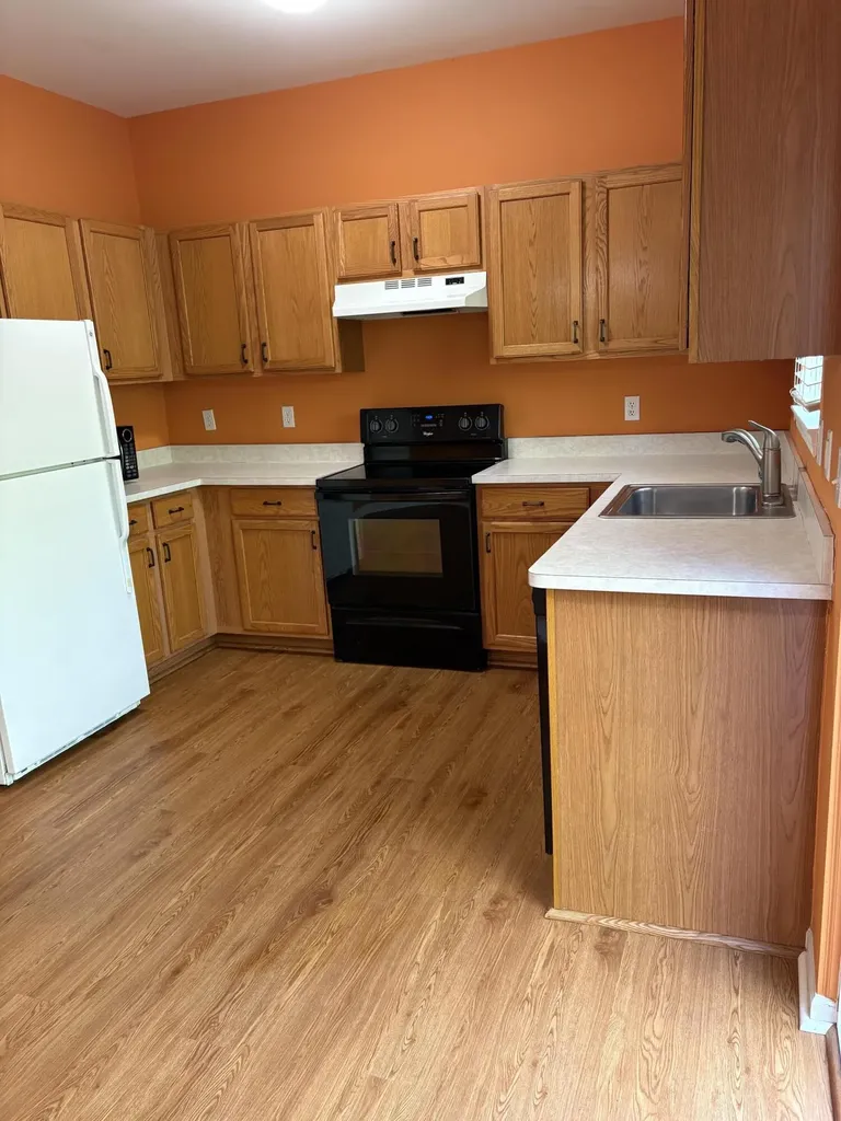 38320 Saratoga Circle Farmington Hills City MI 48331
