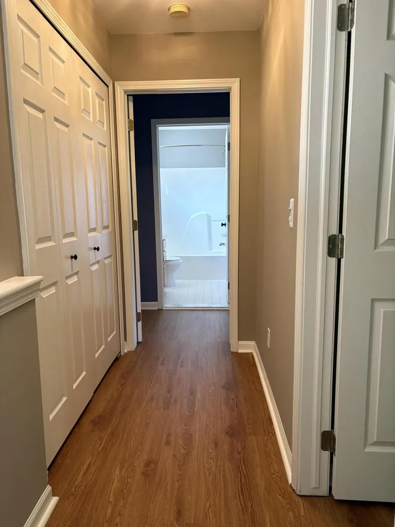 38320 Saratoga Circle Farmington Hills City MI 48331