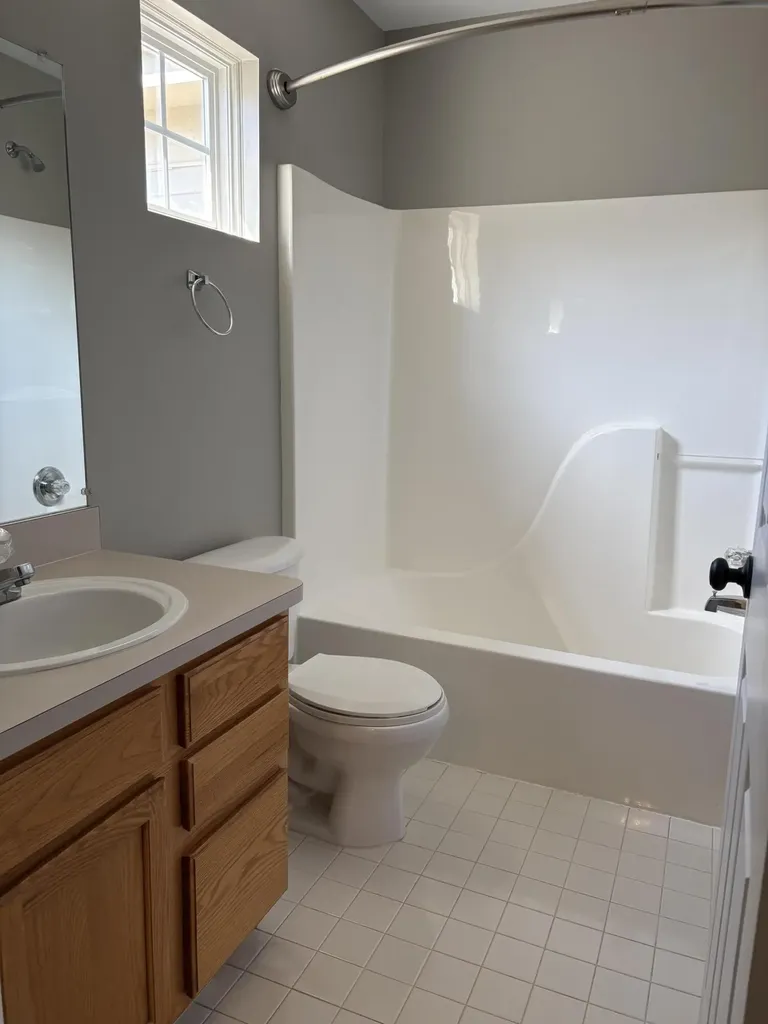 38320 Saratoga Circle Farmington Hills City MI 48331