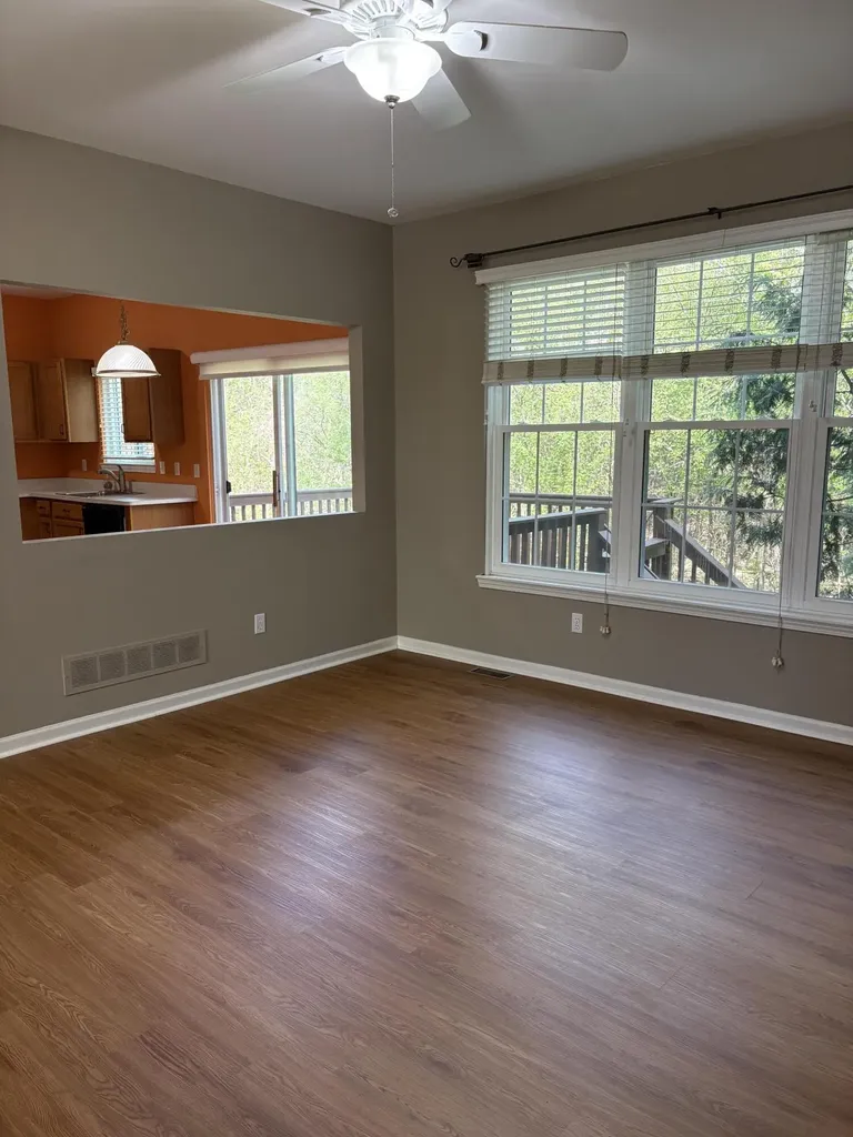38320 Saratoga Circle Farmington Hills City MI 48331