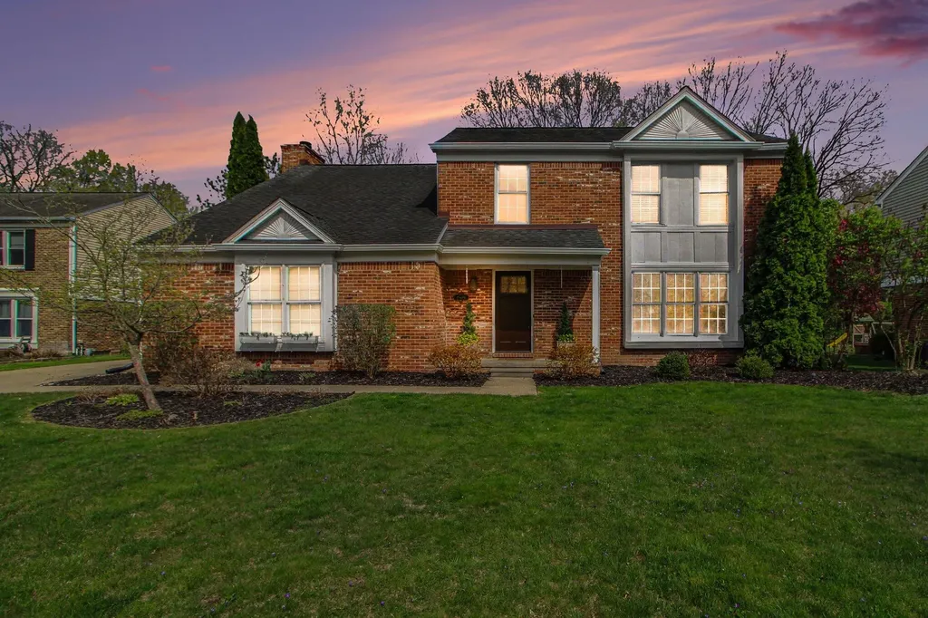 15698 Oakhill Court Livonia City MI 48154