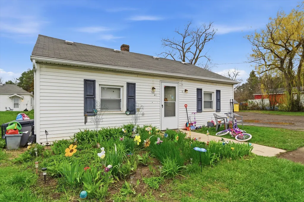 7191 N Dort Highway Genesee Charter Township MI 48458